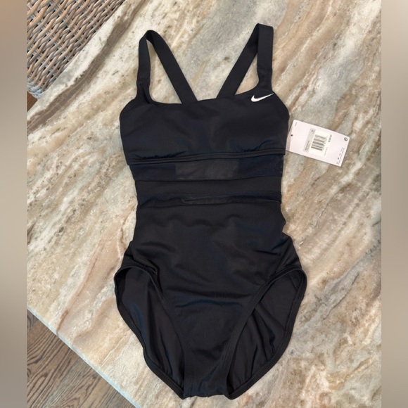 NWT Women’s NIKE V-Back one piece black swimsuit- Size XS - Picture 5 of 8